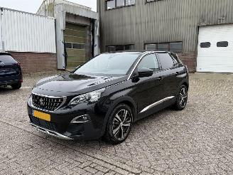 Schadeauto Peugeot 3008 1.6 BlueHdi Automaat Geen Schade Allure 2017/2