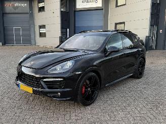 Schadeauto Porsche Cayenne 4.8 GTS 420Pk Pano Bose Alcantara 2012/10
