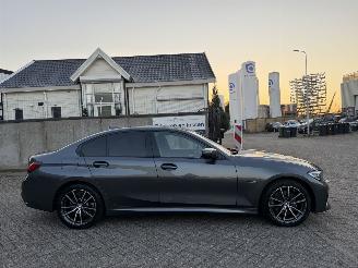 BMW 3-serie 320e M-Pakket Edition Plus Sfeerverlichting picture 8