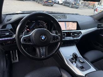 BMW 3-serie 320e M-Pakket Edition Plus Sfeerverlichting picture 9