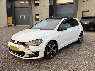 škoda osobní automobily Volkswagen Golf 2.0 TSI GTI DSG Pano 2014/11