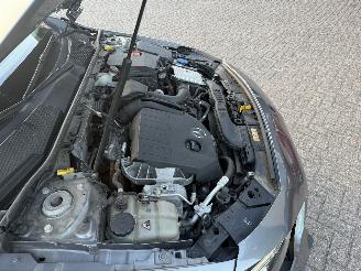 Mercedes A-klasse 200 AMG Pakket Pano Premium Plus Sfeerverlichting Burnmester 360Camera picture 19
