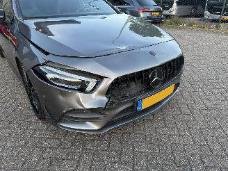 Mercedes A-klasse 200 AMG Pakket Pano Premium Plus Sfeerverlichting Burnmester 360Camera picture 20