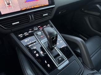 Porsche Cayenne 3.0 E-Hybrid NAP Nederlandse Auto Glasdak Bose 360Camera picture 13