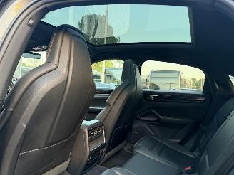 Porsche Cayenne 3.0 E-Hybrid NAP Nederlandse Auto Glasdak Bose 360Camera picture 14