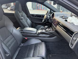 Porsche Cayenne 3.0 E-Hybrid NAP Nederlandse Auto Glasdak Bose 360Camera picture 17