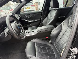 BMW 3-serie 320e M-Pakket Nap Nederlandse Auto! Schuifdak picture 8