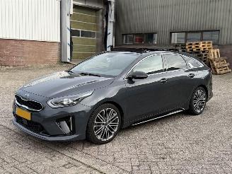 damaged passenger cars Kia Proceed 1.4 T-GDI Gt-PlusLine Automaat Pano Jbl 2019/8
