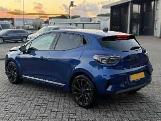 damaged passenger cars Renault Clio 1.6 E-TECH HYBRID 145 Esprit Alpine Automaat 2024/6
