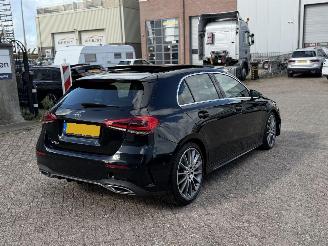 Coche accidentado Mercedes A-klasse 250 Premium Plus Pano Sfeerverlichting 2018/11