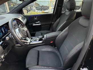 Mercedes B-klasse 180 AMG Pakket NAP Nederlandse Auto! Premium Plus Pano Sfeerverlichting Memory picture 9