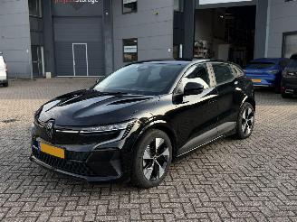 krockskadad bil auto Renault Mégane E-Tech EV60 Optimum Charge Bussines Ed Evolution 2024/3