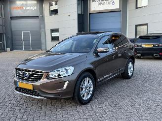 Vaurioauto  passenger cars Volvo Xc-60 2.0 D3 Automaat FWD Ocean Race Pano Harman Kardon Nette Auto 2016/1