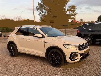 Schadeauto Volkswagen T-Roc 1.5 TSI DSG NAP R-Line Nederlandse Auto! 2024/11