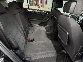 Volkswagen Tiguan 2.0 TDI 4Motion 239Pk Allspace Automaat R-Line picture 16