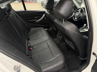 BMW 3-serie 320D High Executive Harman Kardon picture 15