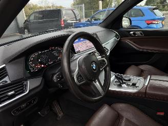 BMW X5 M50D 400Pk M-Pakket High Executive Pano Softclose picture 8