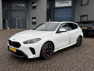Schadeauto BMW 1-serie 120i M-Pakket NAP Nederlandse Auto! Pano Head-Up 360Camera 2025/11