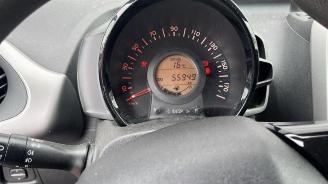 Peugeot 108 108, Hatchback, 2014 1.0 12V picture 14