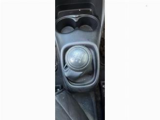 Peugeot 108 108, Hatchback, 2014 1.0 12V VVT-i picture 15