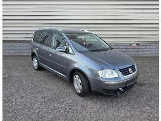  Volkswagen Touran Touran (1T1/T2), MPV, 2003 / 2010 1.6 FSI 16V 2004/1