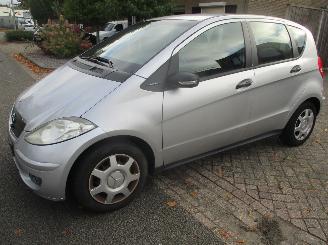 Schadeauto Mercedes A-klasse 180 AIRCO 2006/8