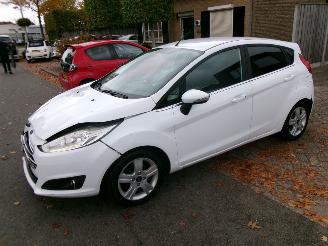 Schadeauto Ford Fiesta 1.6 TDCI TITANIUM AIRCO 5 DEURS 2013/7