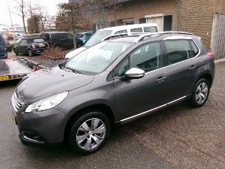 uszkodzony samochody osobowe Peugeot 2008 1.2 PURETECH ALLURE CLIMA NAVI 2015/6