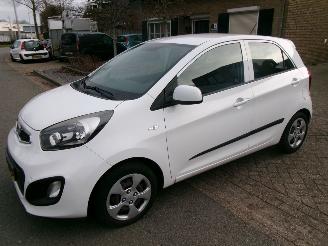 skadebil auto Kia Picanto CVVT COMFORT PACK AIRCO 2012/11
