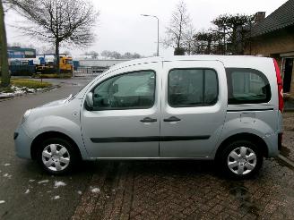 Renault 10 1.6-16V PRIVILEGE FAMILY AIRCO picture 2