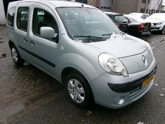 Renault 10 1.6-16V PRIVILEGE FAMILY AIRCO picture 4