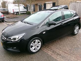 krockskadad bil auto Opel Astra 1.6 CDTI ONLINE EDITION  CLIMA NAVI 2017/7