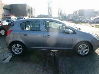 Opel Corsa 1.4-16V ENJOY AIRCO picture 5