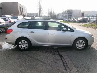 Opel Astra 1.7 CDTI SPORTS TOURER picture 5