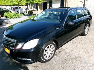Unfallwagen Mercedes E-klasse 200 CDI AUTOMAAT CLIMA NAVI 2012/12
