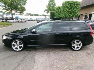 Volvo V-70 2.4 D5 R-DESIGN SUMMUM GEEN SCHADE picture 2