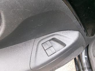 Peugeot 108 1.0 e-VTI ACTIVE picture 16