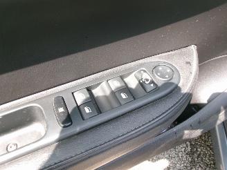 Peugeot 307 1.6-16V CABRIOLET CLIMA LEDER picture 12