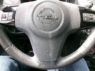 Opel Corsa 1.4-16V COSMO AIRCO picture 14