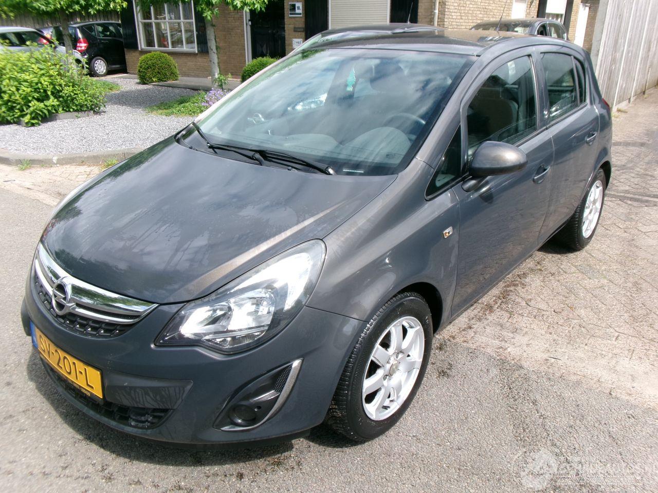 Opel Corsa 1.4-16V COSMO AIRCO