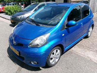 Damaged car Toyota Aygo 1.0-12V AIRCO 5 DEURS GEEN SCHADE 2009/6