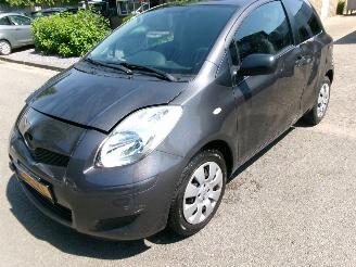 Avarii autoturisme Toyota Yaris 1.3 VVTI COMFORT AIRCO 2009/10