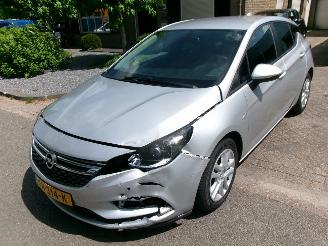 Damaged car Opel Astra 1.0 ONLINE EDITION 5 DEURS 2018/5