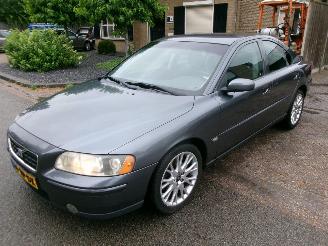 Auto incidentate Volvo S-60 2.4 D 5 MOMENTUM 2005/6