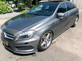 Unfallwagen Mercedes A-klasse 180 PRESTIGE AMG LOOK 2013/4