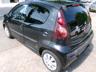 Peugeot 107 1.0 ENVY AIRCO picture 8