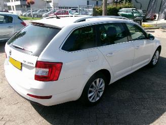 Skoda Octavia 1.6 TDI AMBITION BUSINESSLINE CLIMA picture 6
