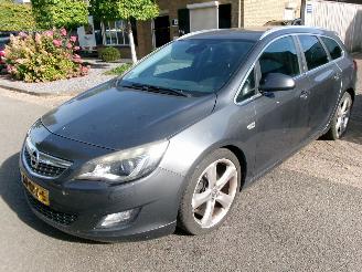damaged passenger cars Opel Astra 1.6 TURBO SPORT AUTOMAAT 2011/6