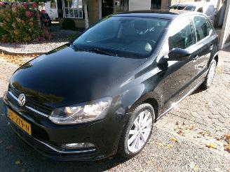 Unfallwagen Volkswagen Polo 1.4 TDI HIGHLINE CLIMA NAVI ALCATARA/LEDER 2015/4