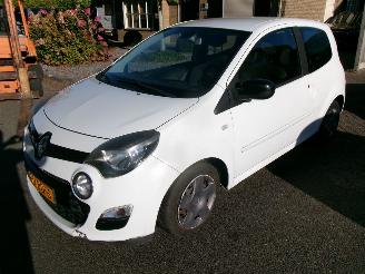 Schadeauto Renault Twingo 1.2 16V DYNAMIC CLIMA AUTOMAAT 59.810 KM 2012/5